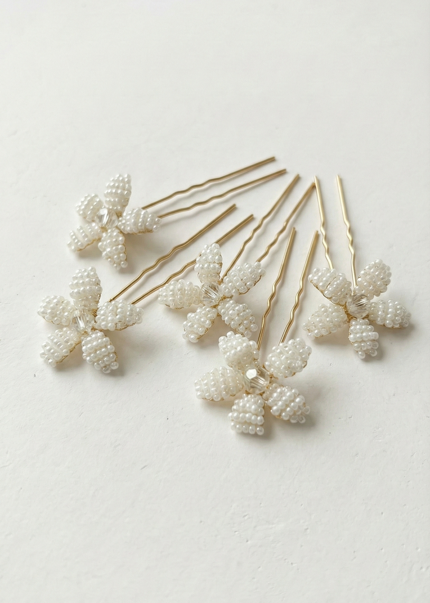 Glass bead flower pins